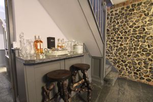 Photo 1- click for photo gallery